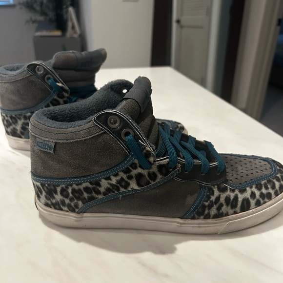 Punkrose Leopard Print High-Top Sneakers - size 10 - Picture 2 of 6